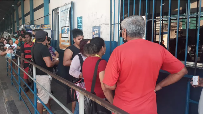 Atualização em sistema de bilhetagem apresenta erro e gera filas em terminais de ônibus de Manaus